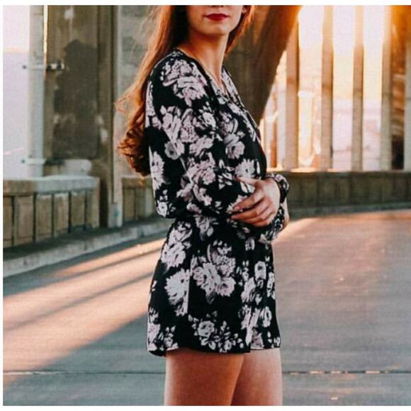 Black Pink Floral Romper Long Sleeve Surplice XS RED Saks Fifth Avenue - Picture 1 of 11